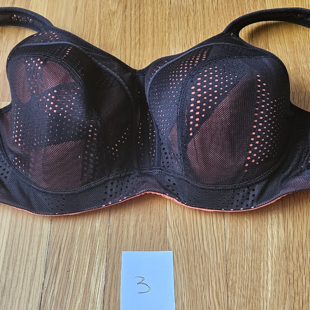 Panache Ultimate High Impact Underwire Sports Bra size 30G